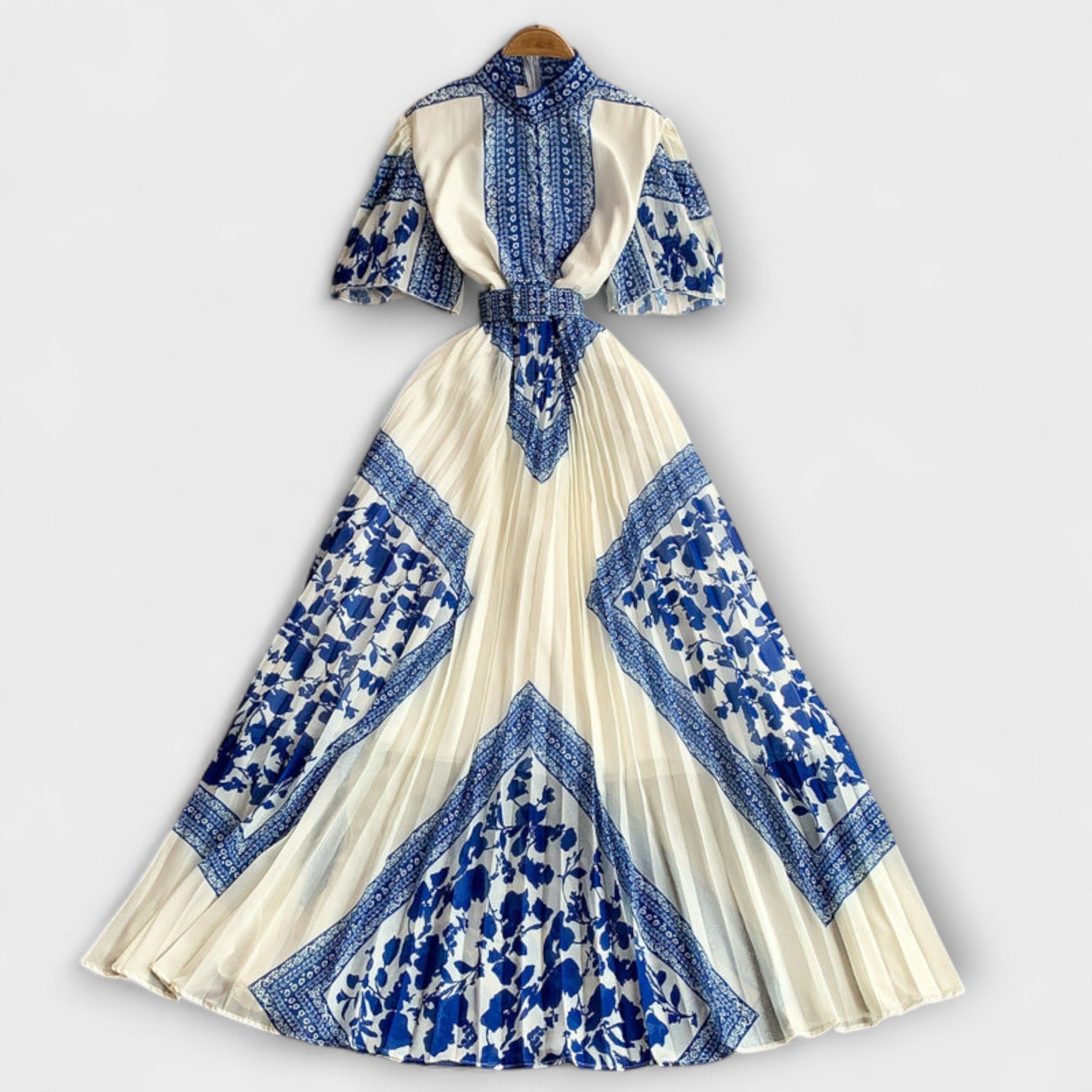 Delilah - kleit, mis on inspireeritud vintage stiilist