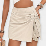 Shorts e saia de cintura subida
