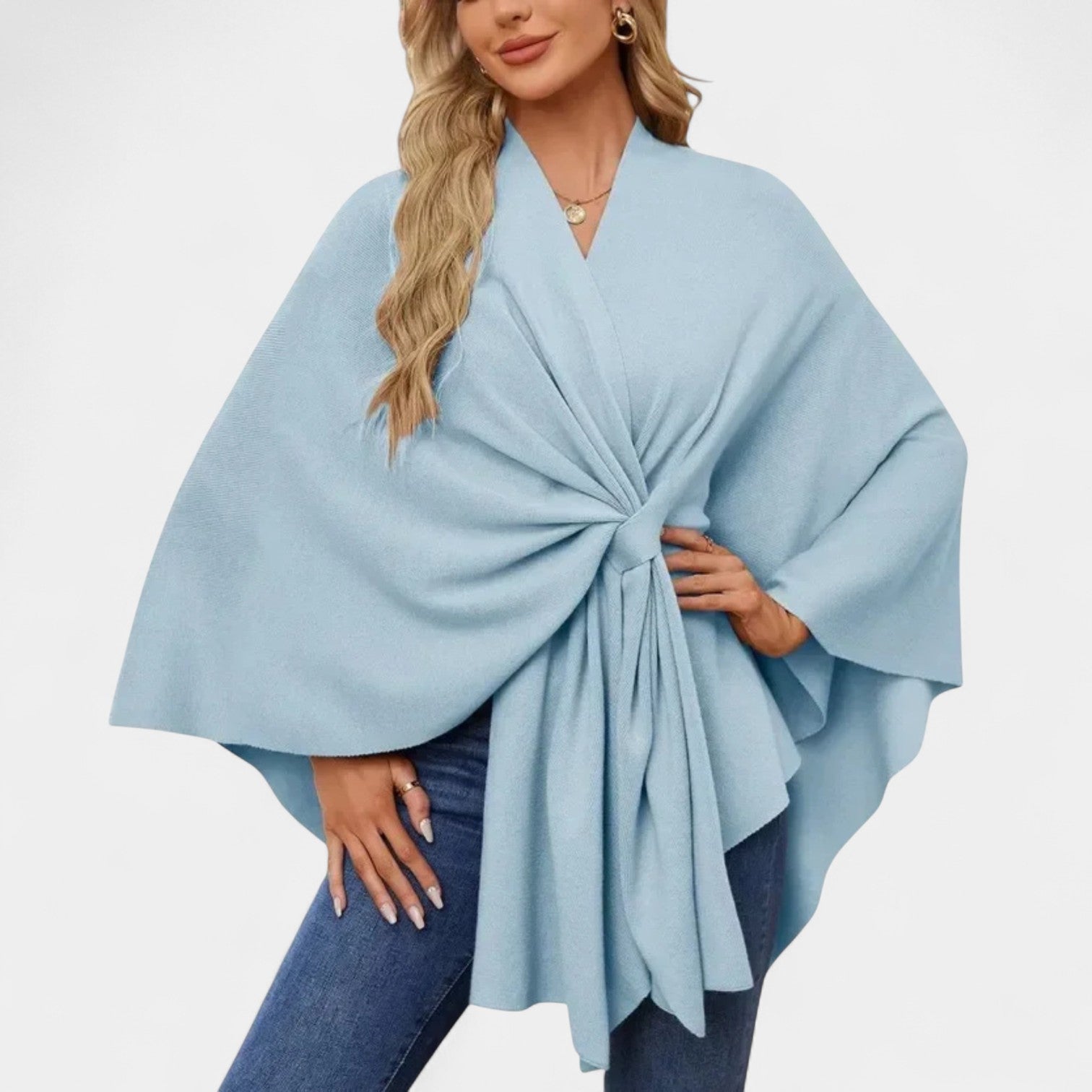 Daniela – suur, voolav poncho sõlmega