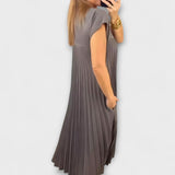 Zairelle – Elegantne plisseeritud kleit