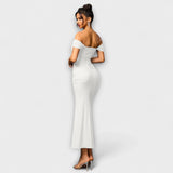 Ione - bodycon kleit väliste paeltega ja voldikutega