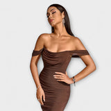 Ione - bodycon kleit väliste paeltega ja voldikutega