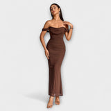 Ione - bodycon kleit väliste paeltega ja voldikutega