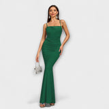 Callie - Elegantne kleit volangidega