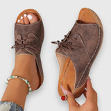 Saskia – vintagestiilis sandaalid
